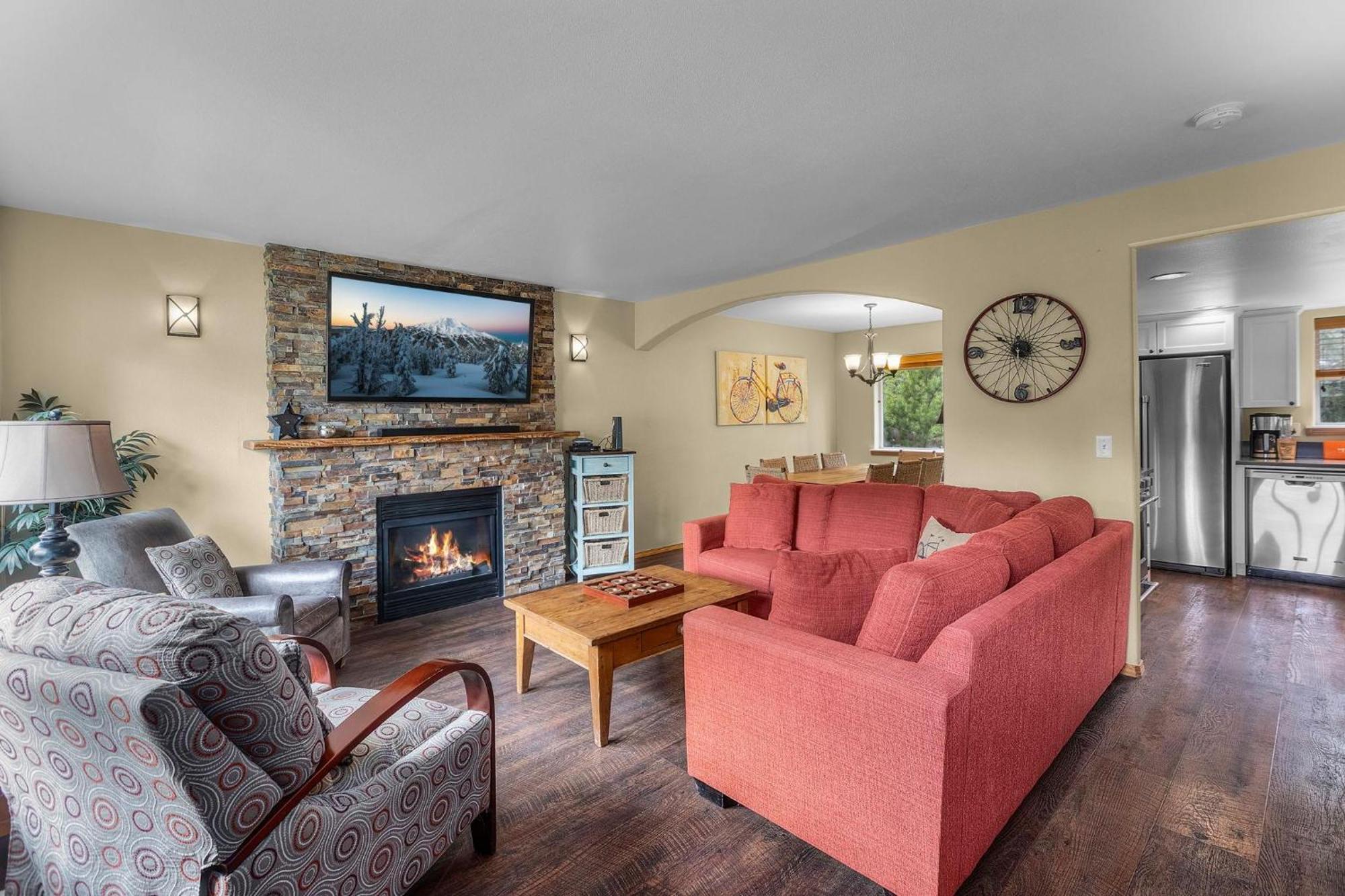 Ye Old Mill Haus Villa Bend Exterior photo